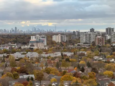 Condo Apartment in Vaughan