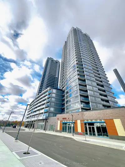 Condo Apartment in Vaughan
