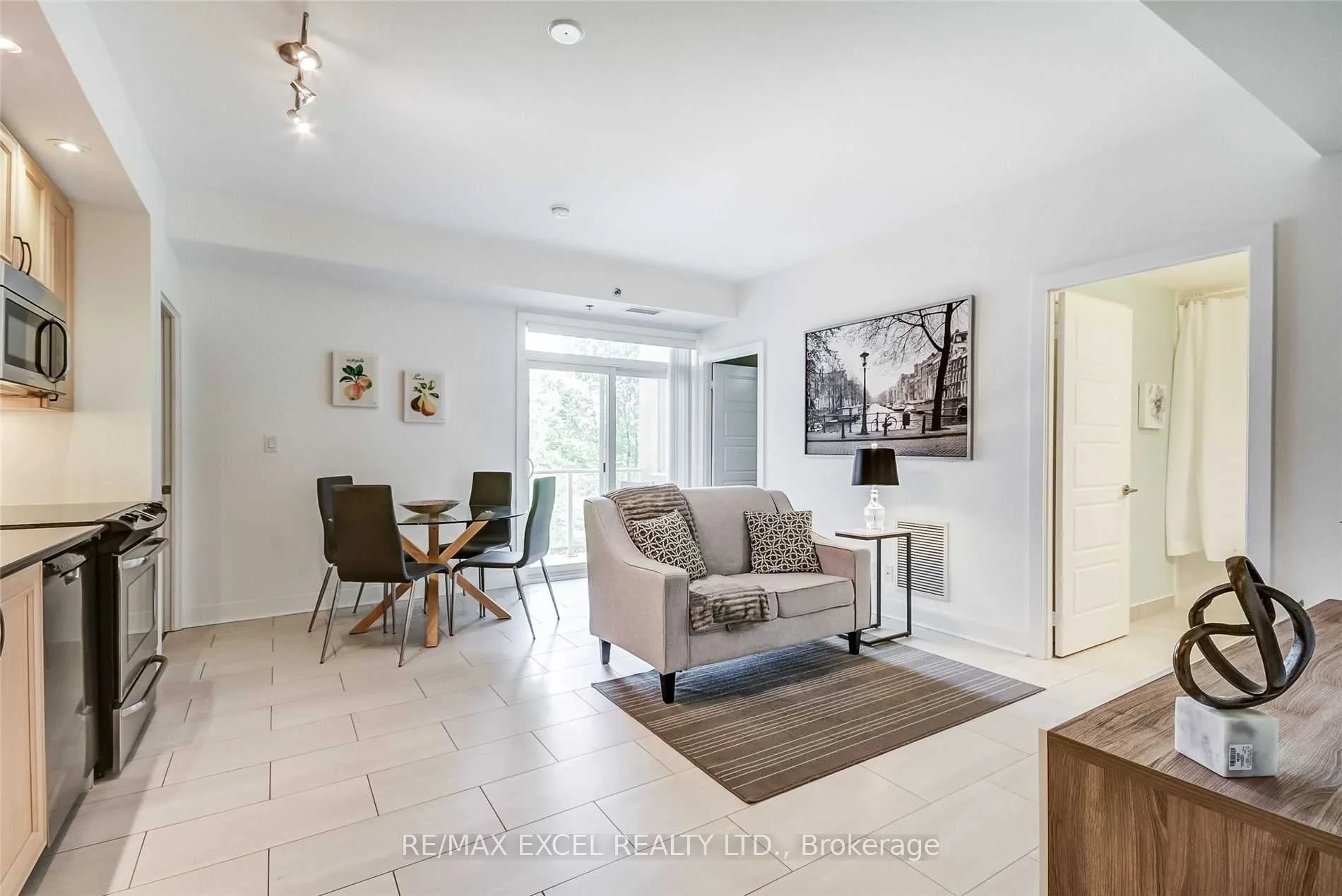 28 Prince Regent Street 241, Markham, ON L6C 0V5