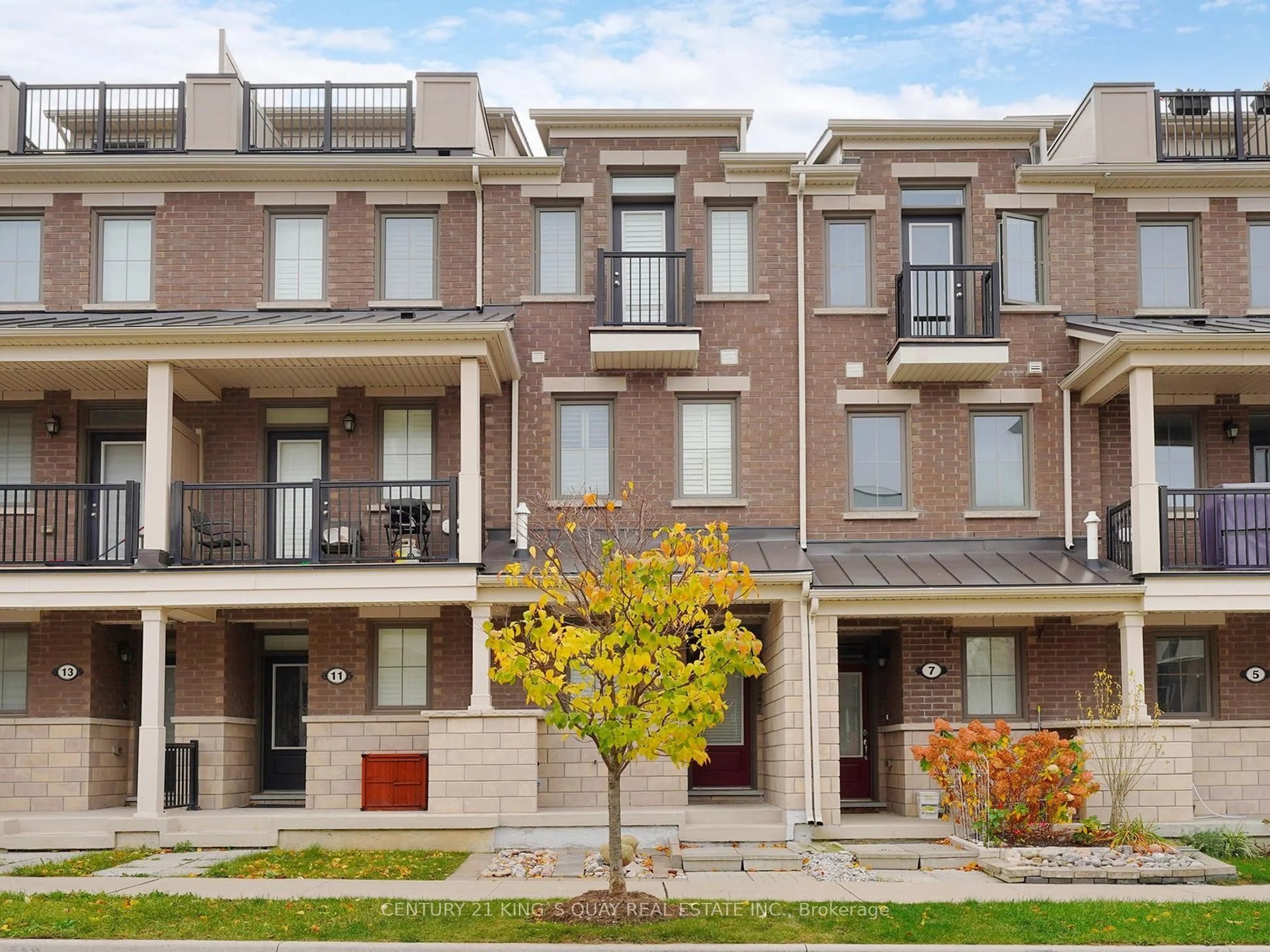 Condo Townhouse in Markham