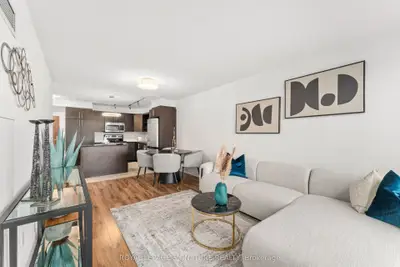 Condo Apartment in Markham