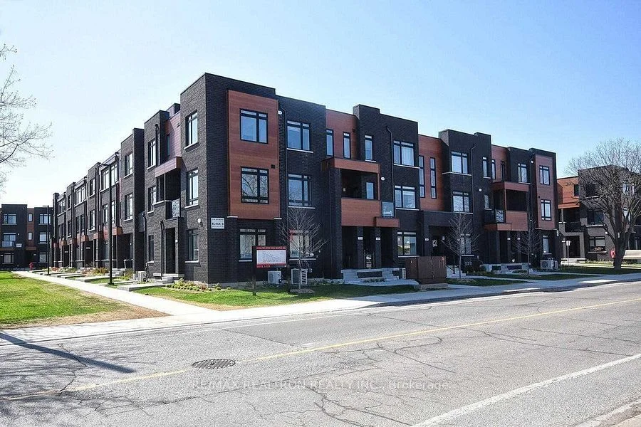 370h Red Maple Road Th #9, Richmond Hill, On L4c 5t4