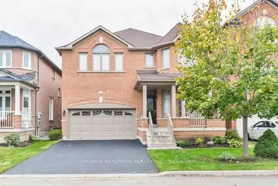 Detached in Markham