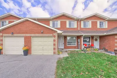 Condo Townhouse in New Tecumseth