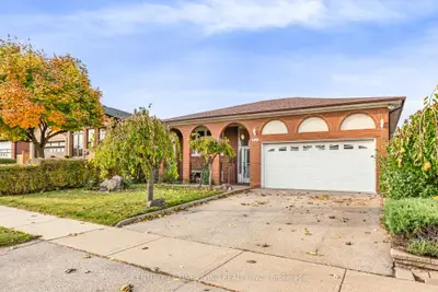Detached in Vaughan
