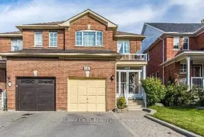 Semi-Detached in Vaughan