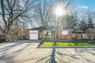 Detached in Bradford West Gwillimbury