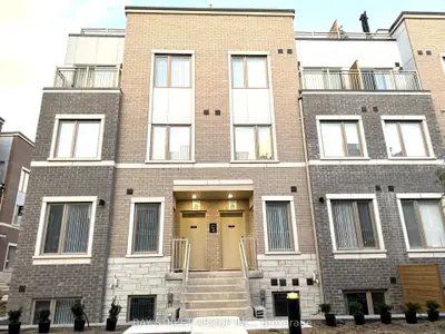 Condo Townhouse in Vaughan