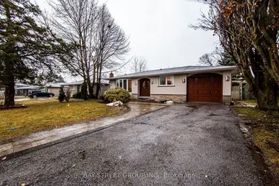 Detached in Aurora
