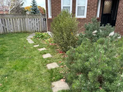 Detached in Richmond Hill