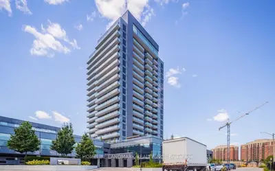 Condo Apartment in Richmond Hill