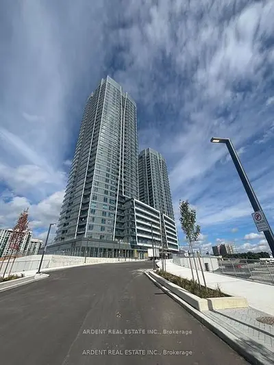 Condo Apartment in Vaughan