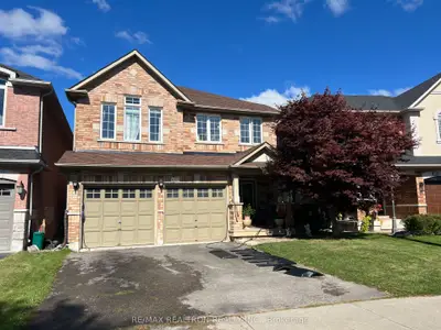 Detached in Aurora