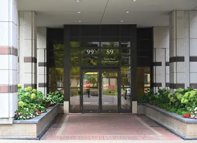 Condo Apartment in Markham