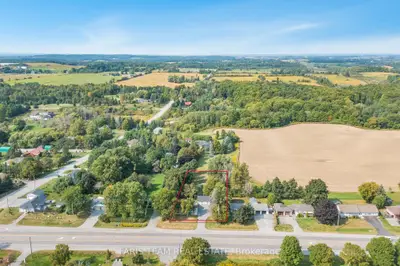 Detached in New Tecumseth