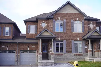 Att/Row/Townhouse in Markham
