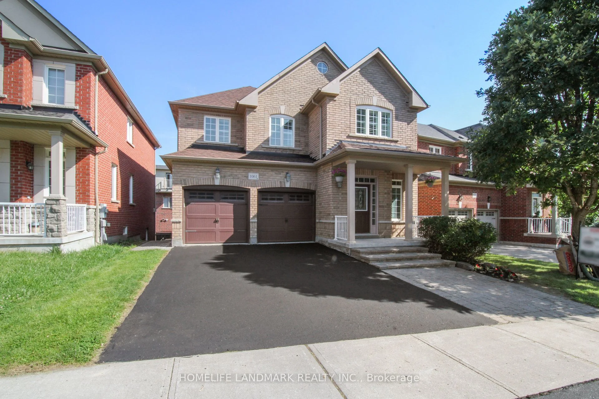 1061 Warby Trail N, Newmarket, On L3x 3h6