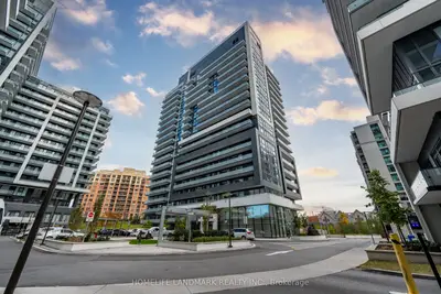 Condo Apartment in Richmond Hill