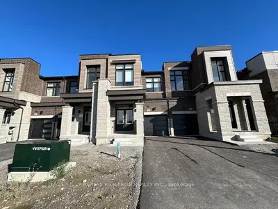 Att/Row/Townhouse in Vaughan