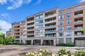 Condo Apartment in Richmond Hill