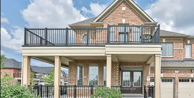 Detached in East Gwillimbury