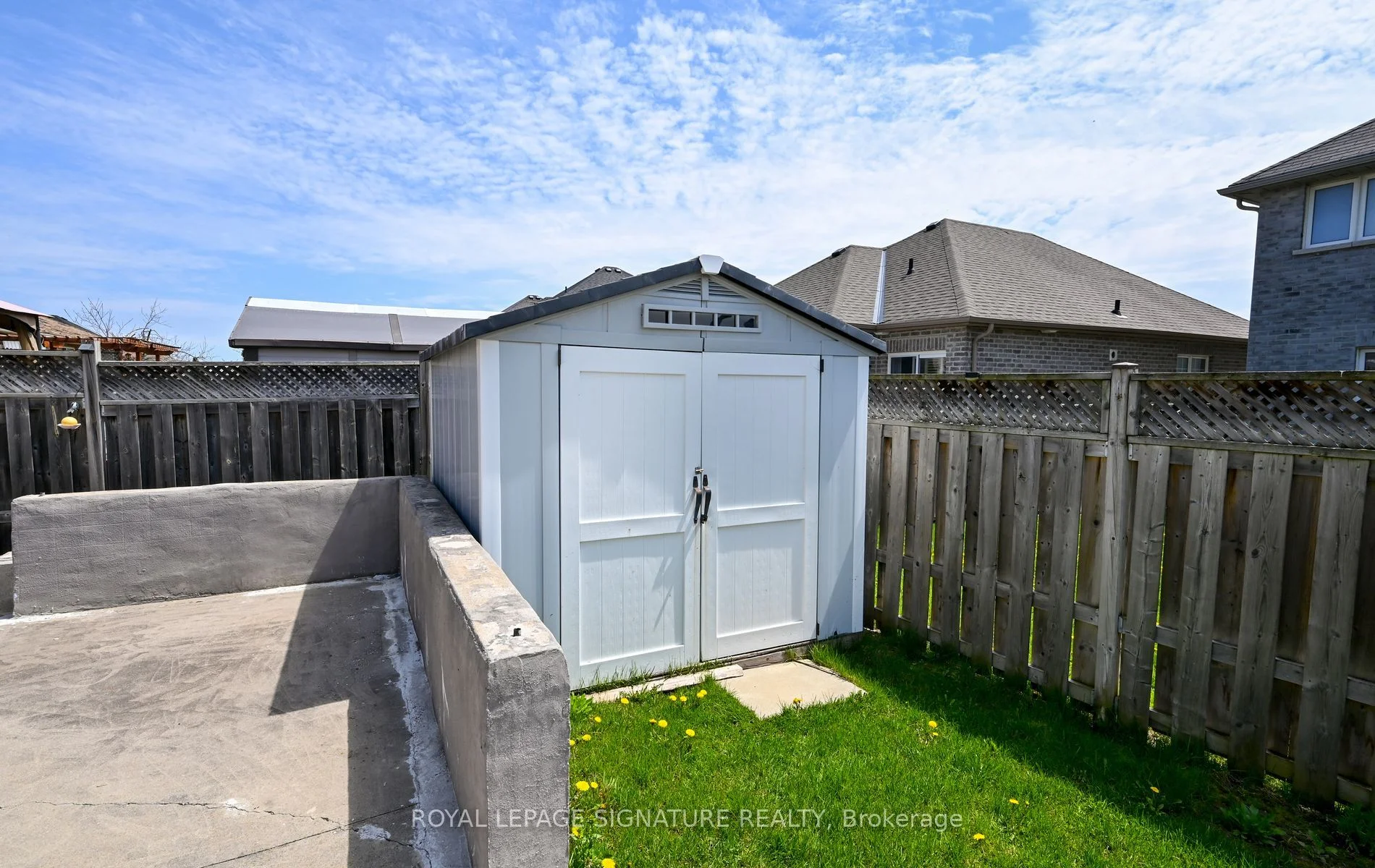 1327 Corm Street, Innisfil, ON L9S 0B6