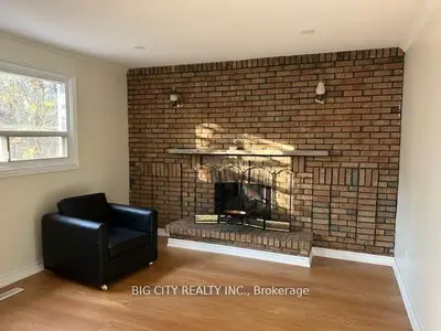 Detached in Newmarket