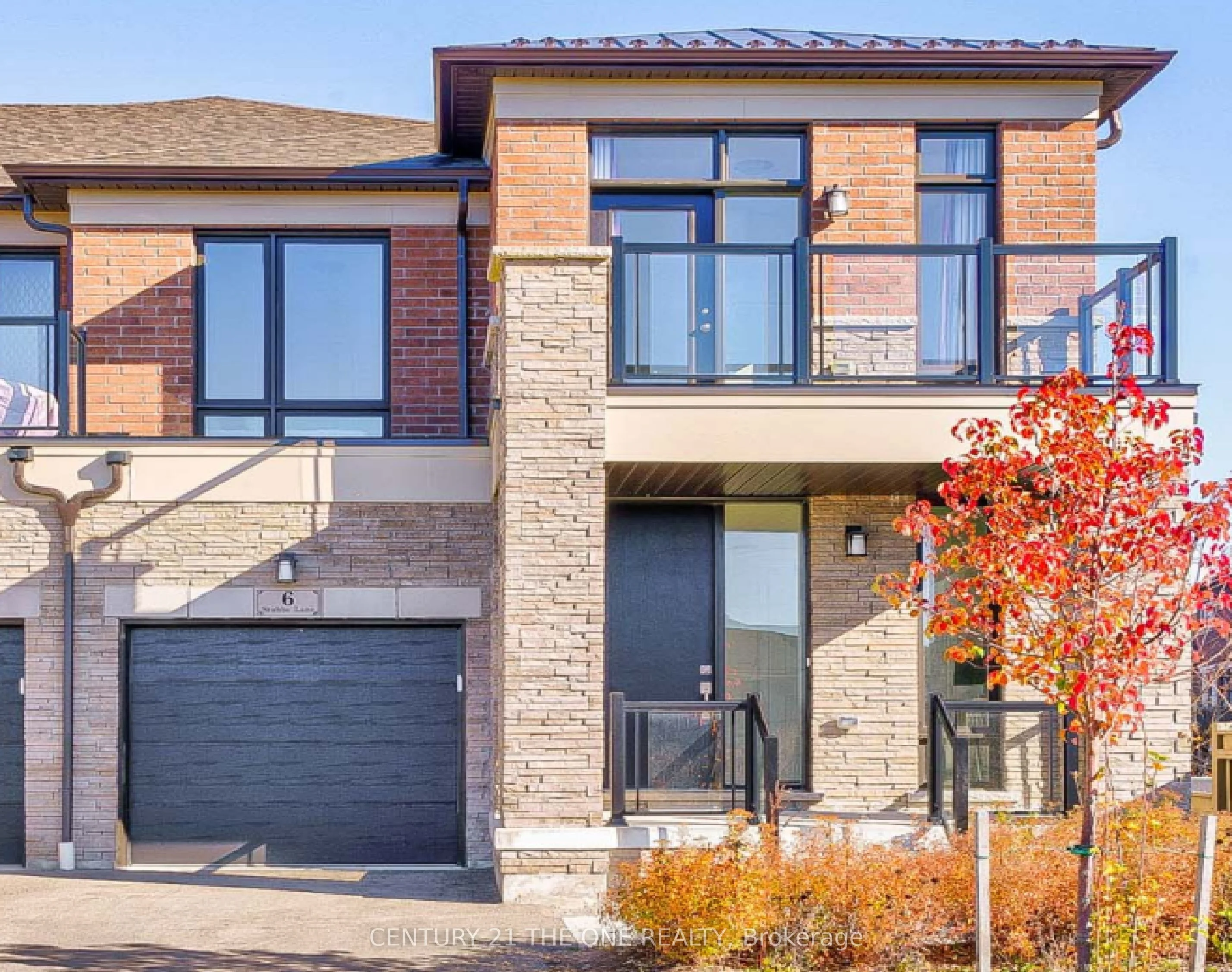 Condo Townhouse in Aurora