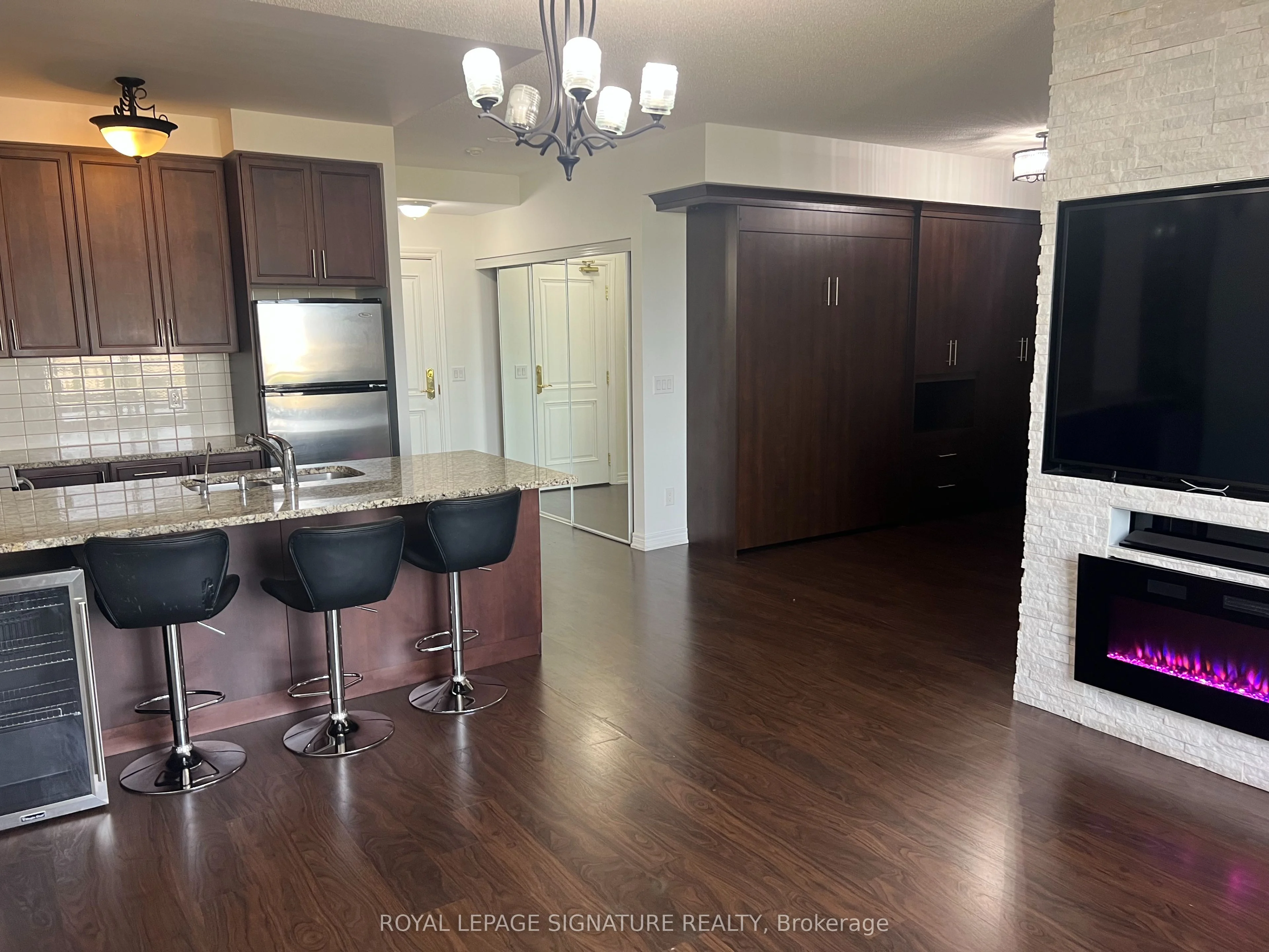 9245 Jane Street 701, Vaughan, On L6a 0j9