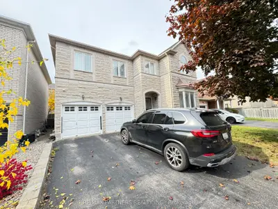Detached in Richmond Hill