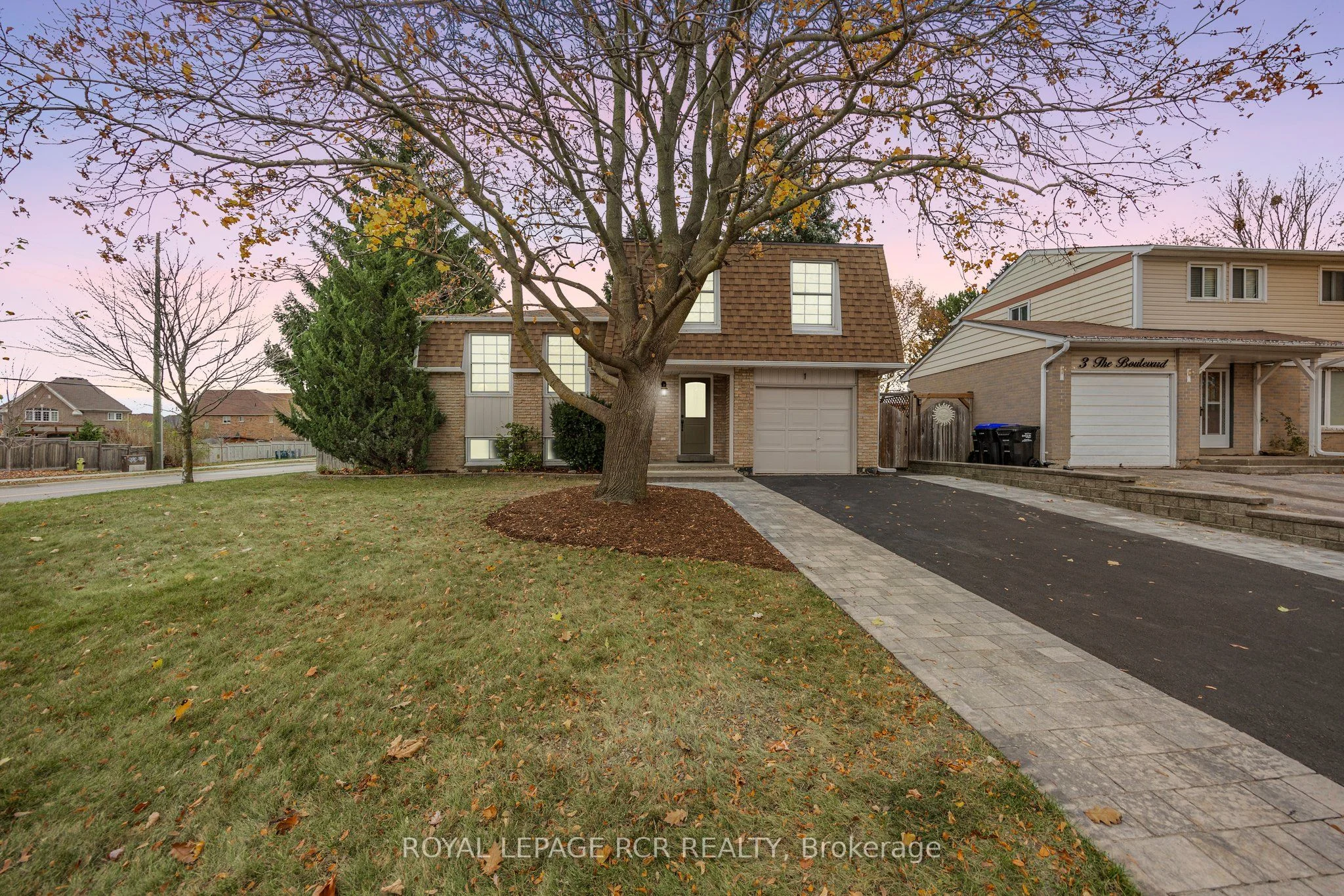 Detached in New Tecumseth