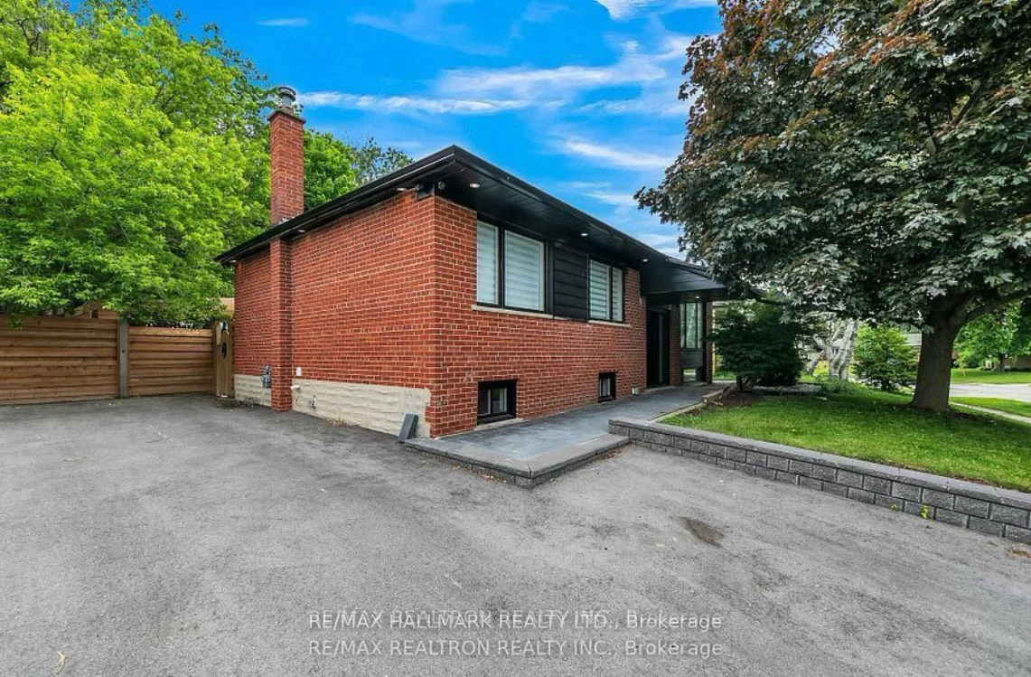 73 Wilstead Drive A, Newmarket, On L3y 4t8