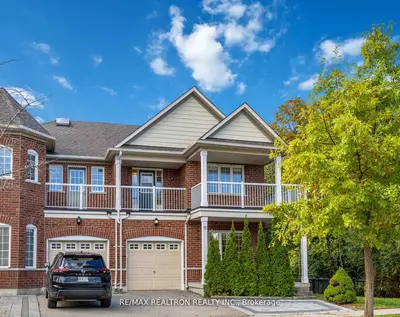 Semi-Detached in Richmond Hill