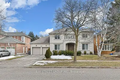 Detached in Richmond Hill
