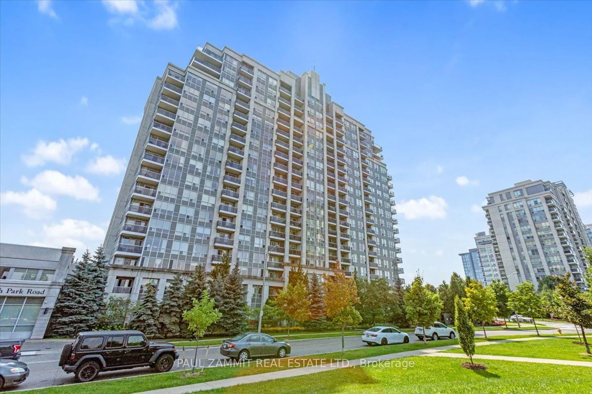 Condo Apartment in Vaughan