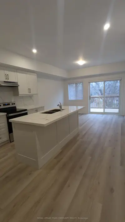 Triplex in Georgina