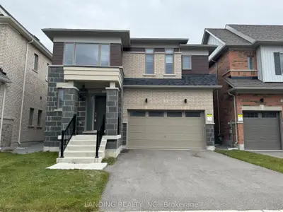 Detached in East Gwillimbury