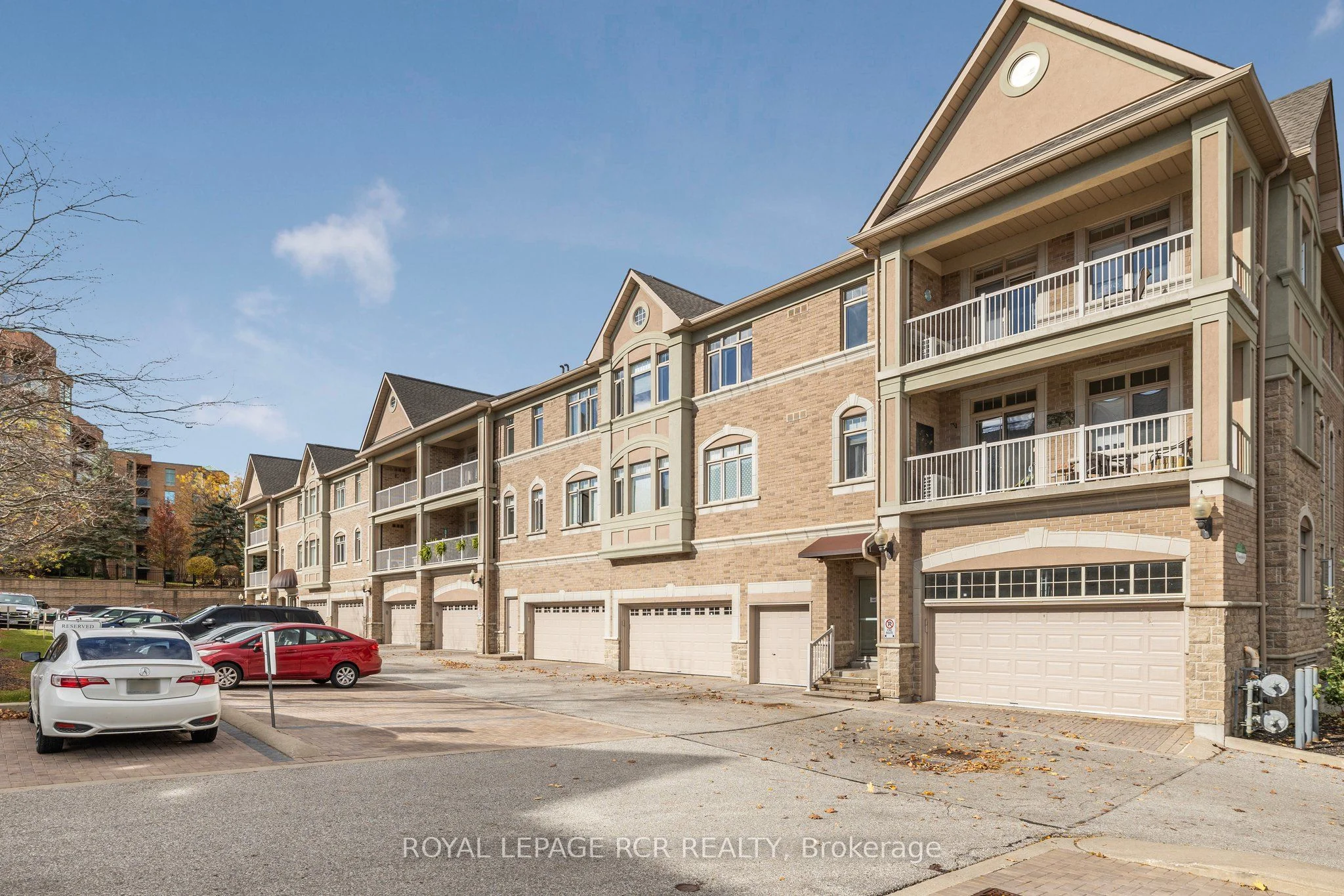 Condo Apartment in New Tecumseth