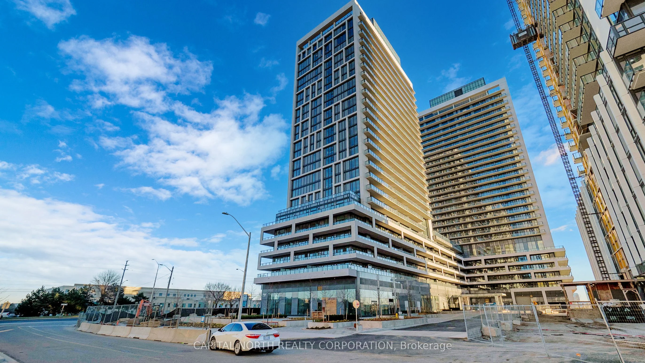 8960 Jane Street 233, Vaughan, On L4k 2m9