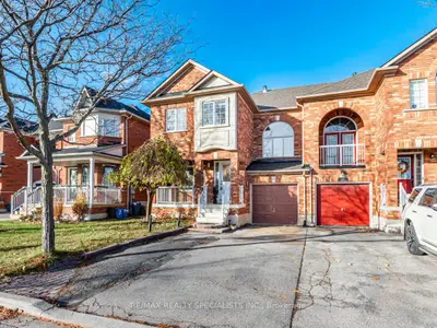 Semi-Detached in Vaughan