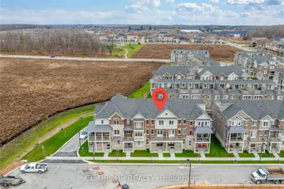Att/Row/Townhouse in Markham