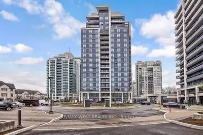 Condo Apartment in Vaughan