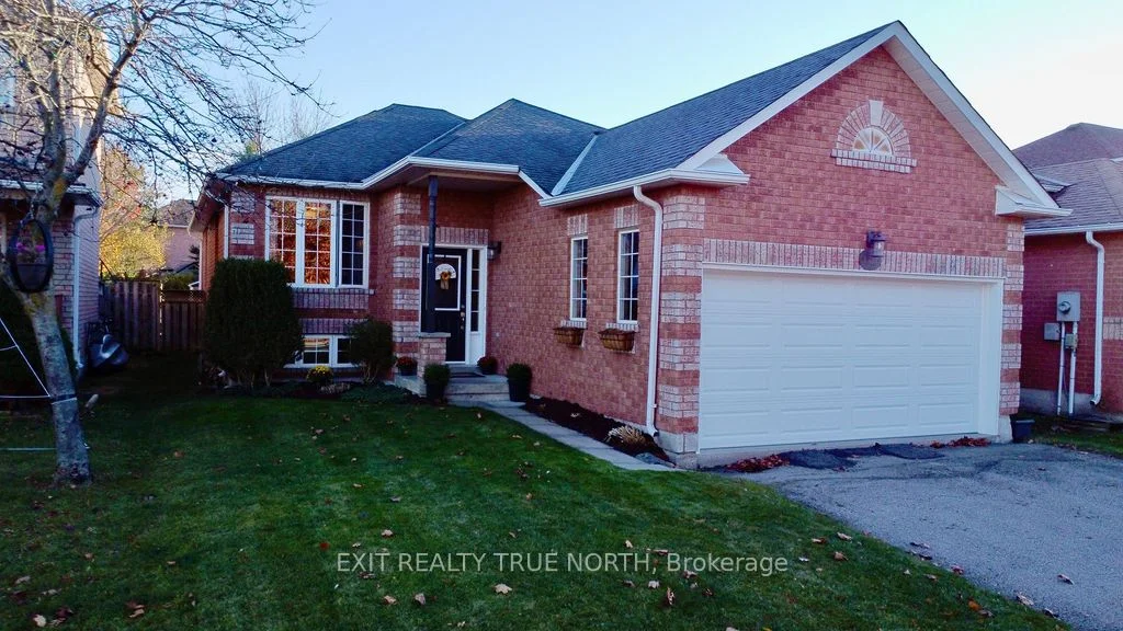Detached in Innisfil