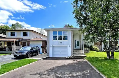 Detached in Newmarket