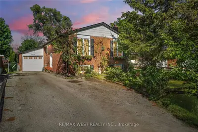 249 Hodgson Drive Lower, Newmarket, On L3y 1e3