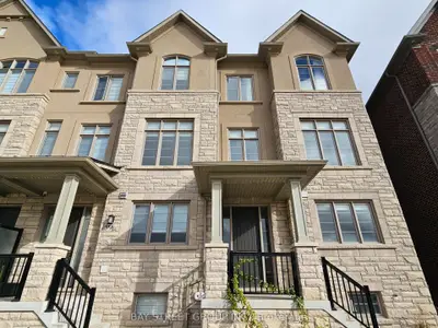 Att/Row/Townhouse in Markham