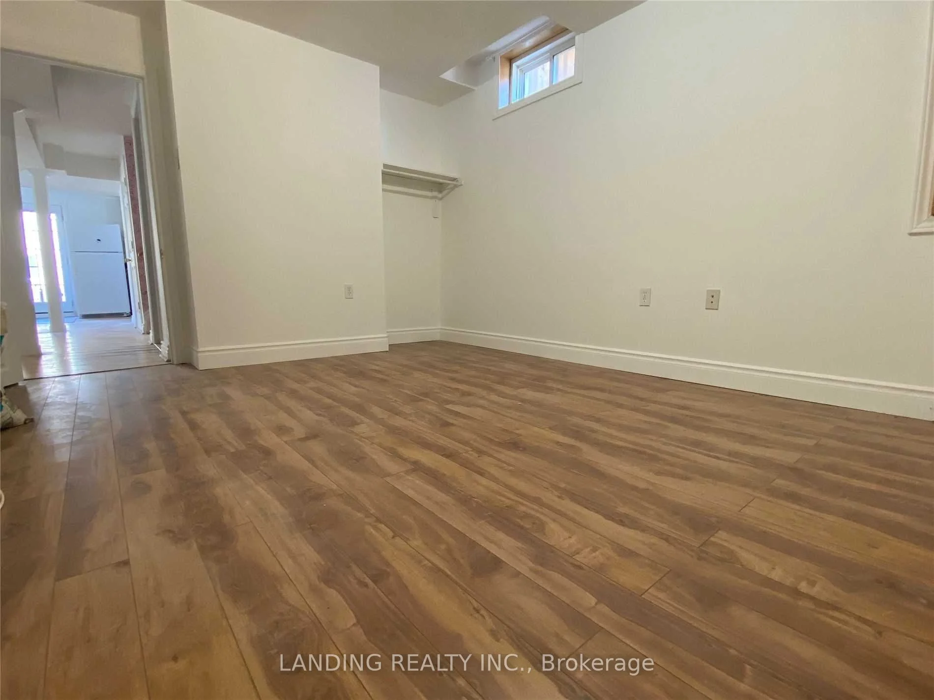 355 Marble Place Lower, Newmarket, On L3x 2p1