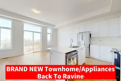 Att/Row/Townhouse in Richmond Hill