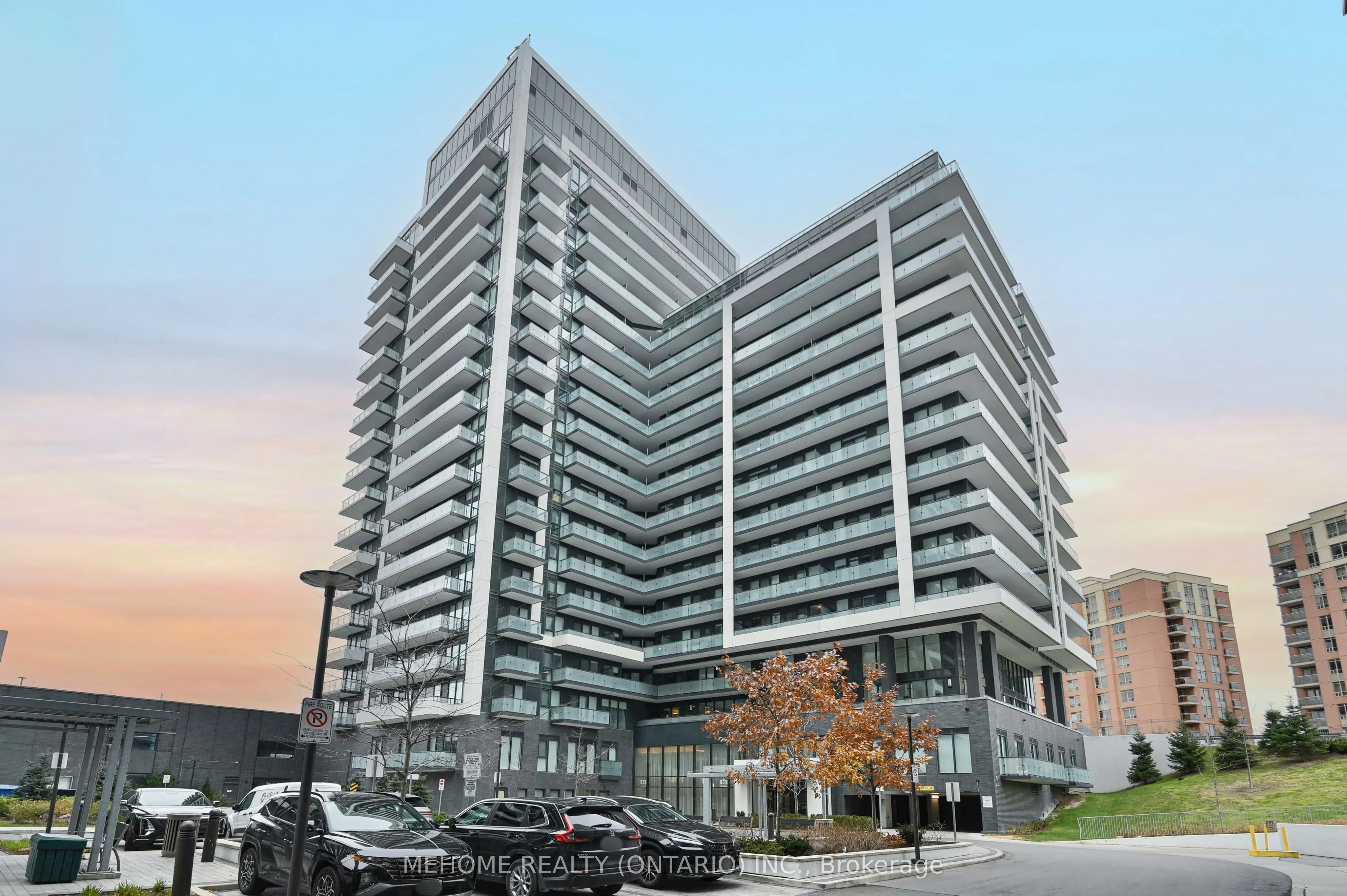 85 Oneida Crescent 510, Richmond Hill, On L4b 0h4