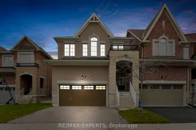 Detached in Richmond Hill